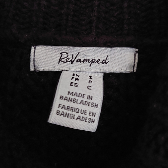 Cable Knit Cropped Mock Neck Sweater - Picture 3 of 3